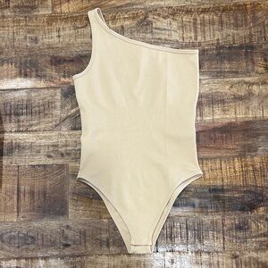 One-Shoulder Cream Bodysuit